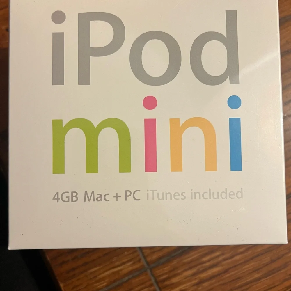 SEALED and NIB Apple iPod Mini 4GB - Picture 2 of 5